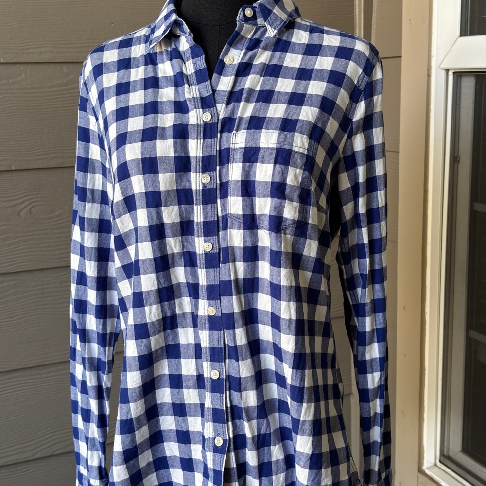 Banana Republic Navy and White Plaid Shirt